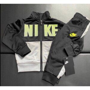 NWT Nike Athletic Track Suit Set Boys Size 3T